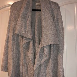 Grey Abercrombie sweater / cardigan